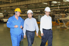 河南省電力公司調度通訊中心主任戴飛一行到萬基控股集團參觀考察