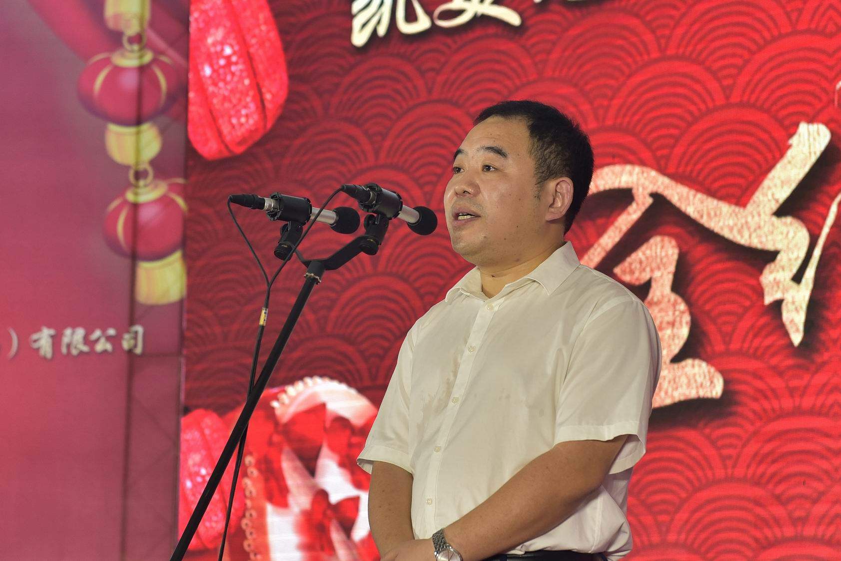 调整大小 万州经济技术开发区管理委员会副主任骆高燕.JPG