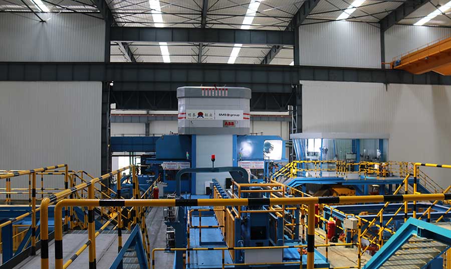 国内第四台超宽幅六辊冷轧机在明泰成功投产