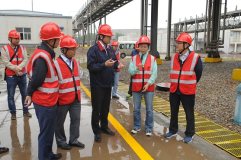 黄河上游水电集团公司分析评价部程彦到新能源分公司调研