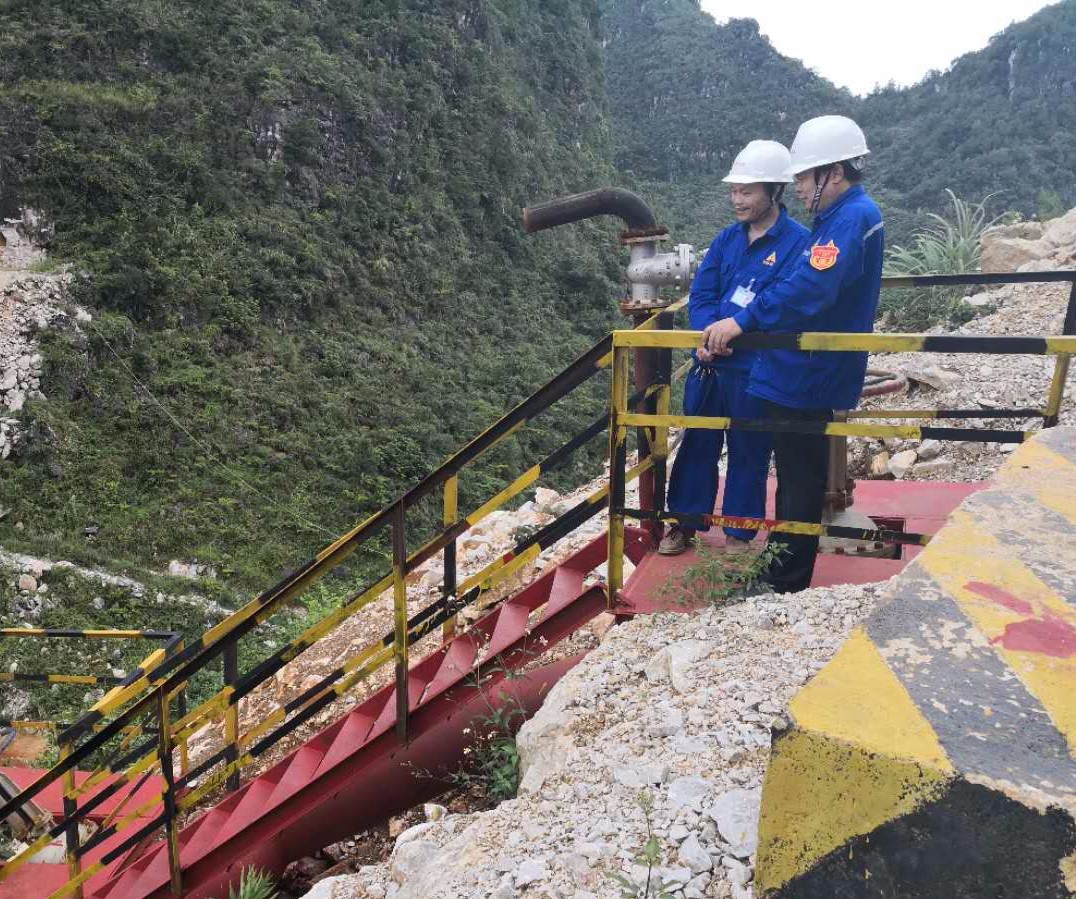 华银铝业张际强到矿山部检查指导工作