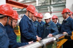 中铝集团党组成员、副总经理卢东亮到云铝公司调研