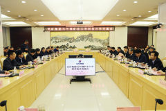兗礦集團與中國礦業大學籤訂全面深化合作戰略協議