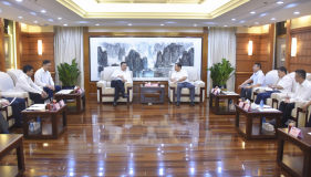 中铝集团党组书记、董事长葛红林到访广西投资集团
