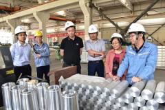 重慶鋁產業開發投資集團總經理向欣一行來西北鋁考察