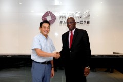 刘永行董事长与几内亚驻华大使撒哈马迪•杜尔会面