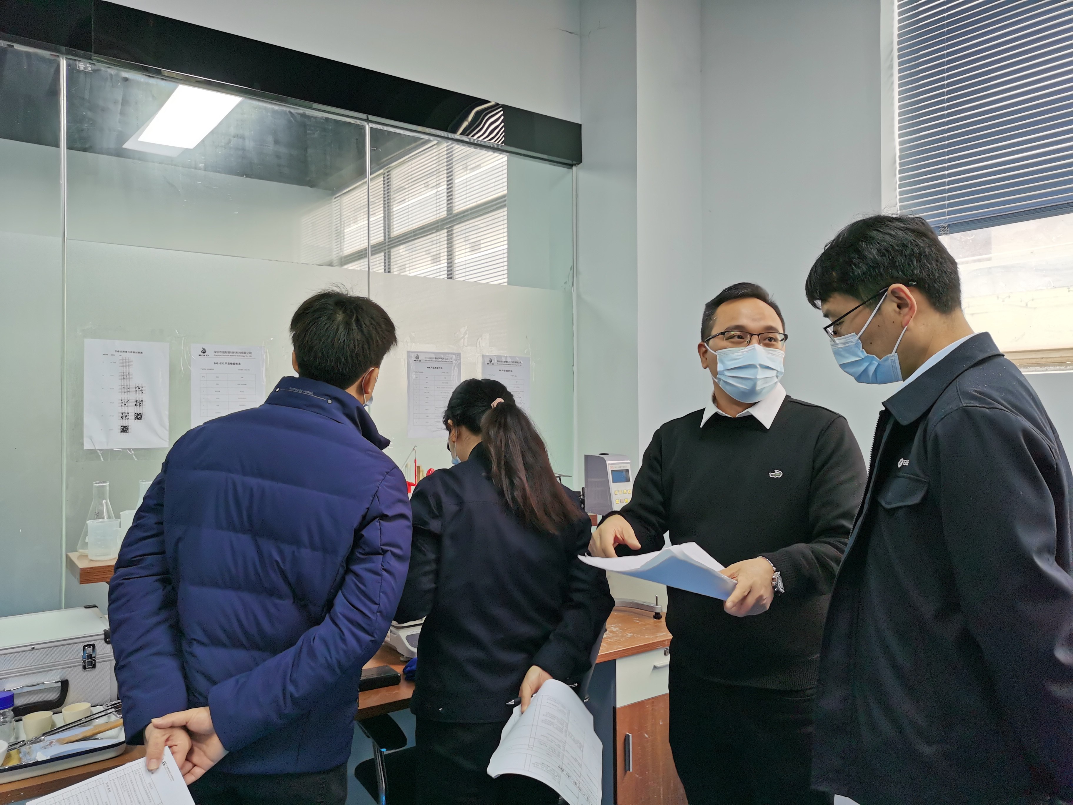 廣西南南鋁加工供應商評審專家蒞臨深圳市倍耐德材料科技有限公司實地考察