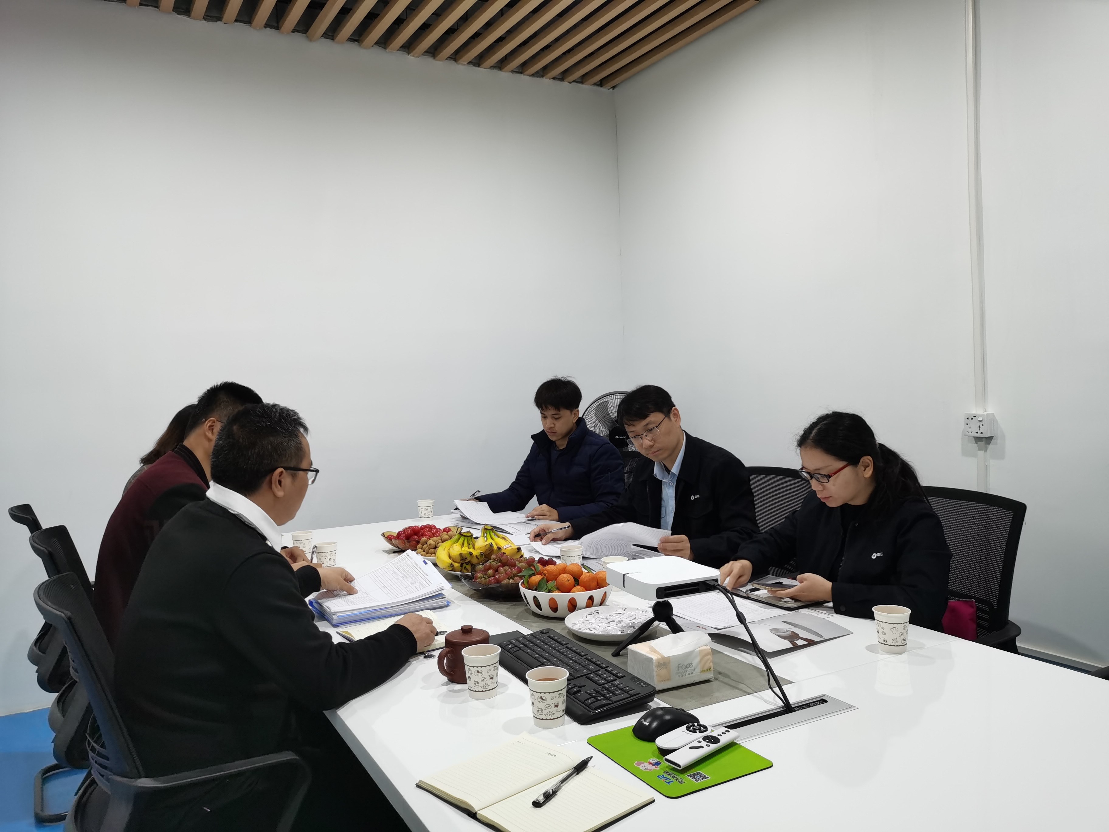 廣西南南鋁加工供應商評審專家蒞臨深圳市倍耐德材料科技有限公司實地考察