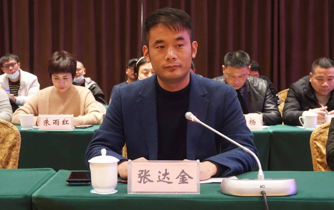 江苏省连云港市各门窗幕墙公司一行莅临潍坊广华铝材有限公司实地考察