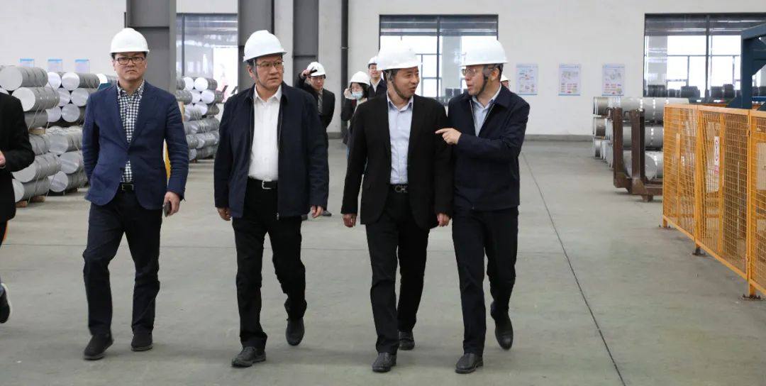 苏州市副市长吴晓东一行到中亿丰罗普斯金参观调研
