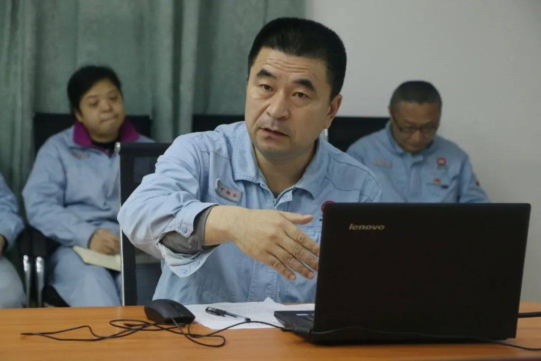 湖南有色总经理王明辉一行到五矿铜业调研成本管理