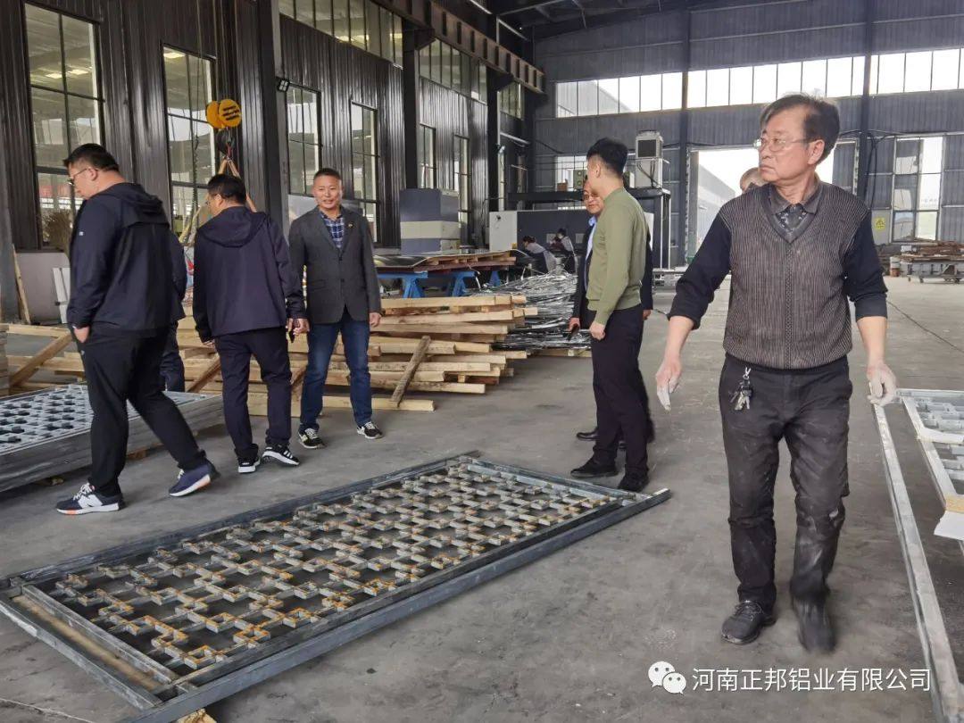 创新科技大厦领导到河南正邦铝业参观并指导工作