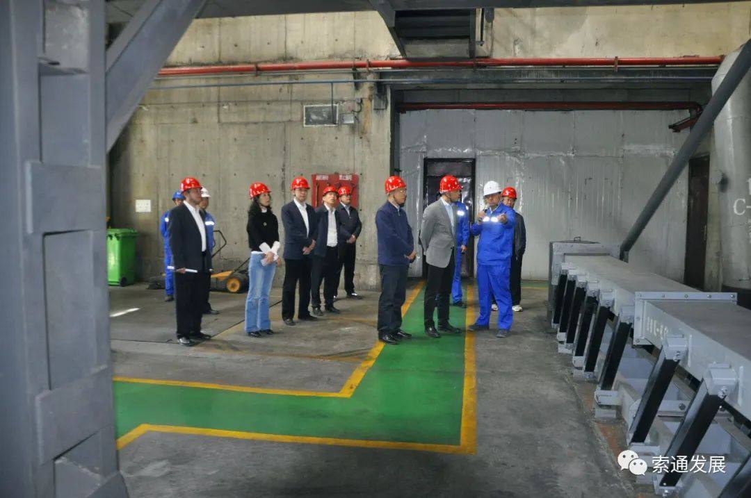 甘肃省科技厅厅长张世荣到嘉峪关索通公司调研