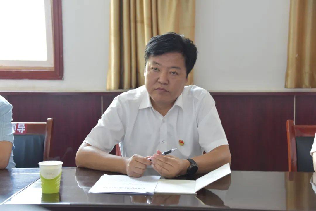 义煤公司职工代表上岗巡查组到义翔铝业检查指导工作