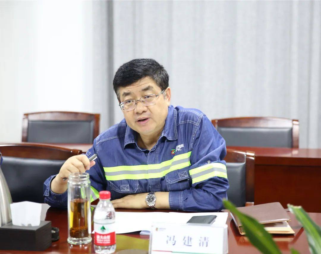 国家电投铝电公司总经理冯建清到遵义公司调研指导工作
