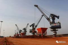 套尔河港区铝土矿转运创今年单周转运量最高纪录