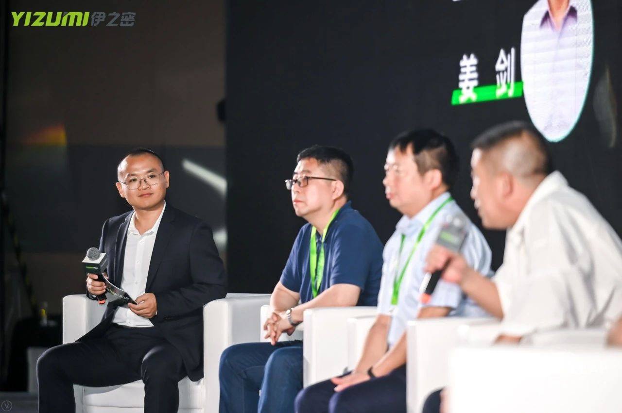 对标国际先进标准, 伊之密发布全新LEAP系列压铸机