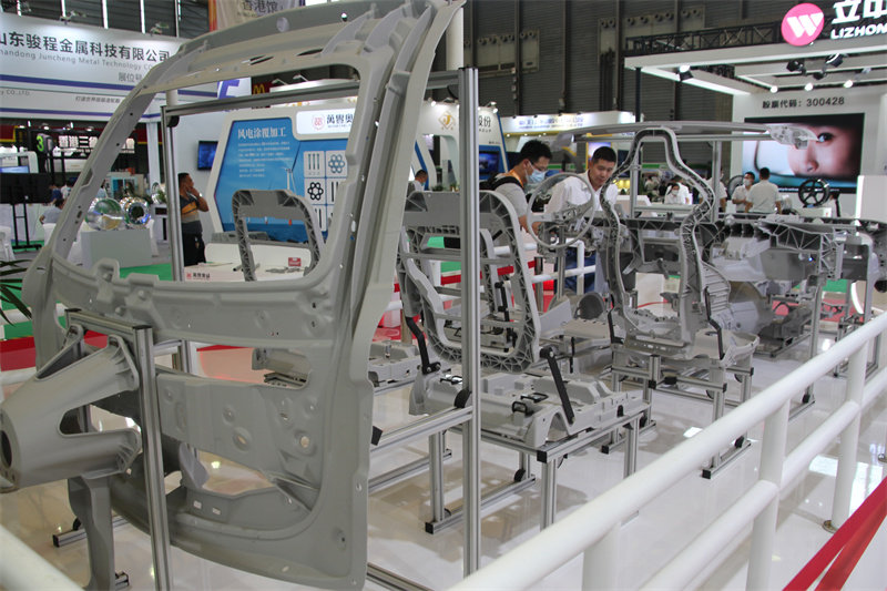 万丰奥威亮相2021中国国际铝工业展