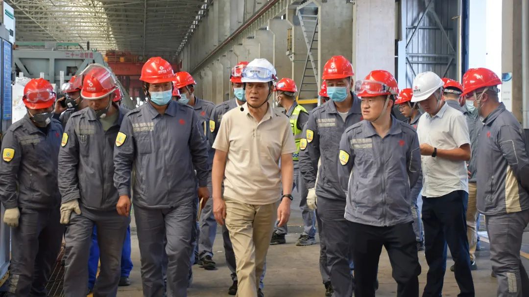 劉永行檢查指導東方希望固陽板塊：嚴守安全紅線 打造鋁電板塊尖兵