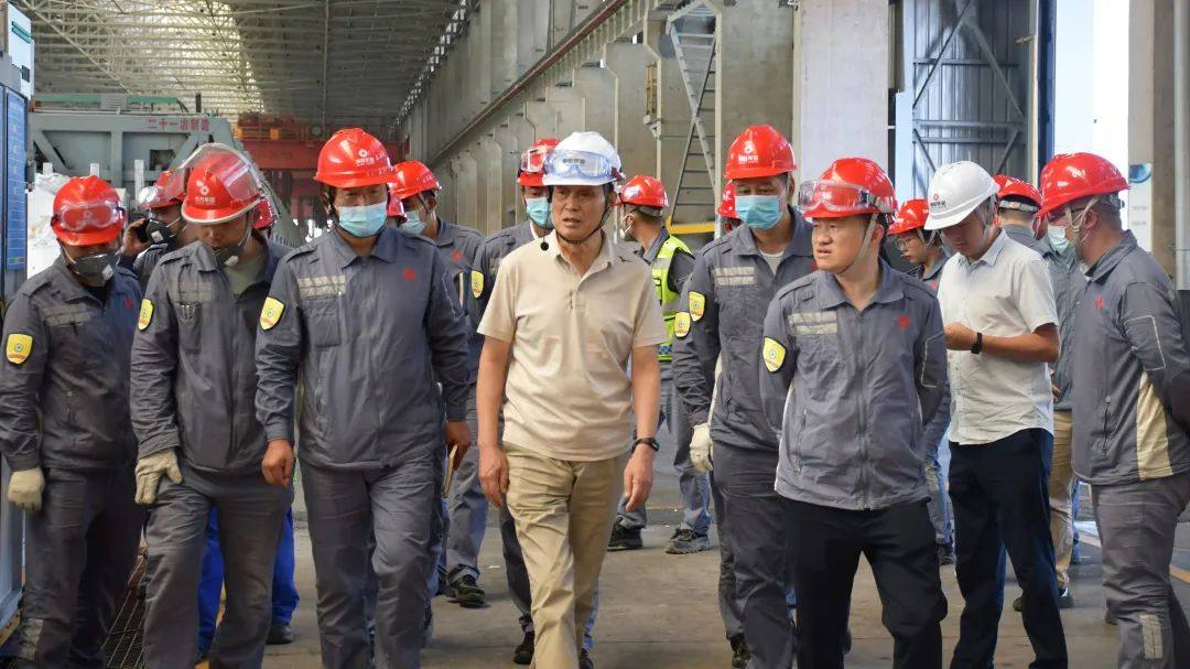 刘永行检查指导东方希望固阳板块：严守安全红线 打造铝电板块尖兵