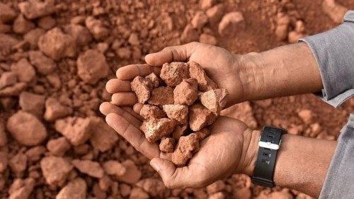 Lindian Resources將其10億噸幾內亞鋁土礦項目投入生產