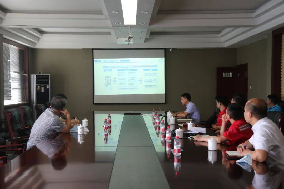 自治區工信廳科技質量處處長王銀岐一行赴五鑫銅業對鈹銅合金項目進行檢查