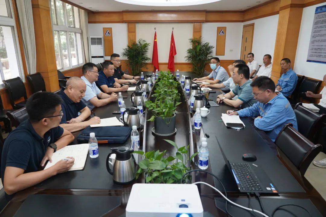 西南铝总经理王建国会见重庆长能环境科技有限公司董事长王道静一行