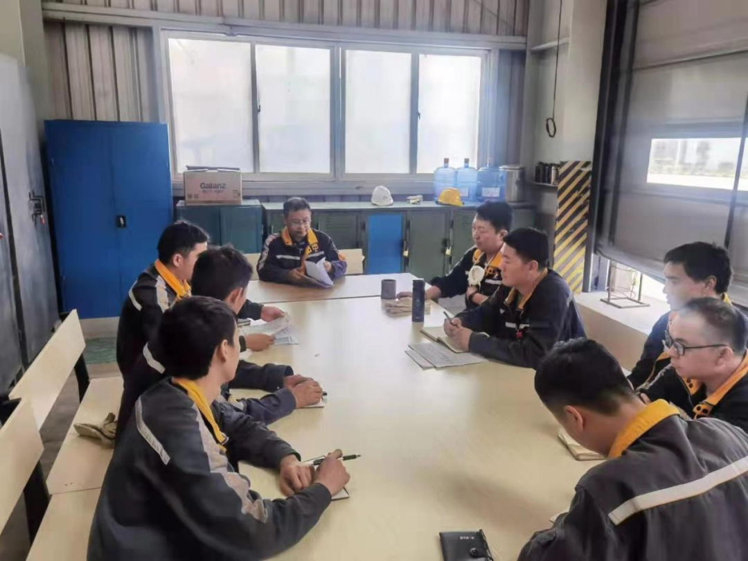 云铝海鑫副总经理龙德聪到合金事业部开展安全警示教育和安全工作指导