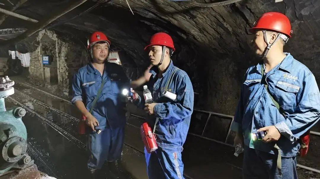 華錫集團五吉公司180工區通過整改驗收
