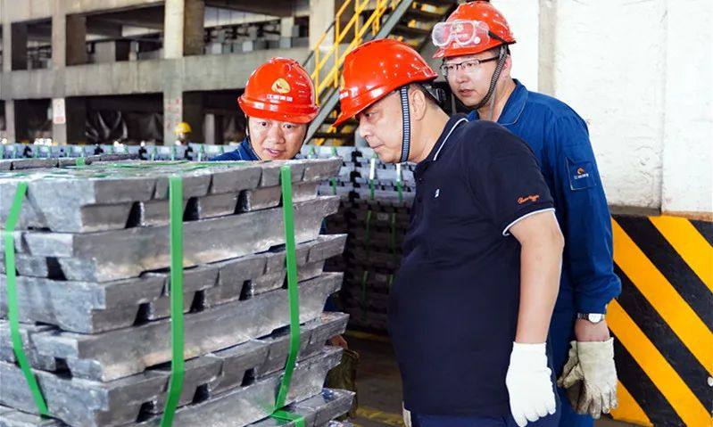 江铜集团公司副总经理江文波廖新庚先后到铅锌公司检查指导工作