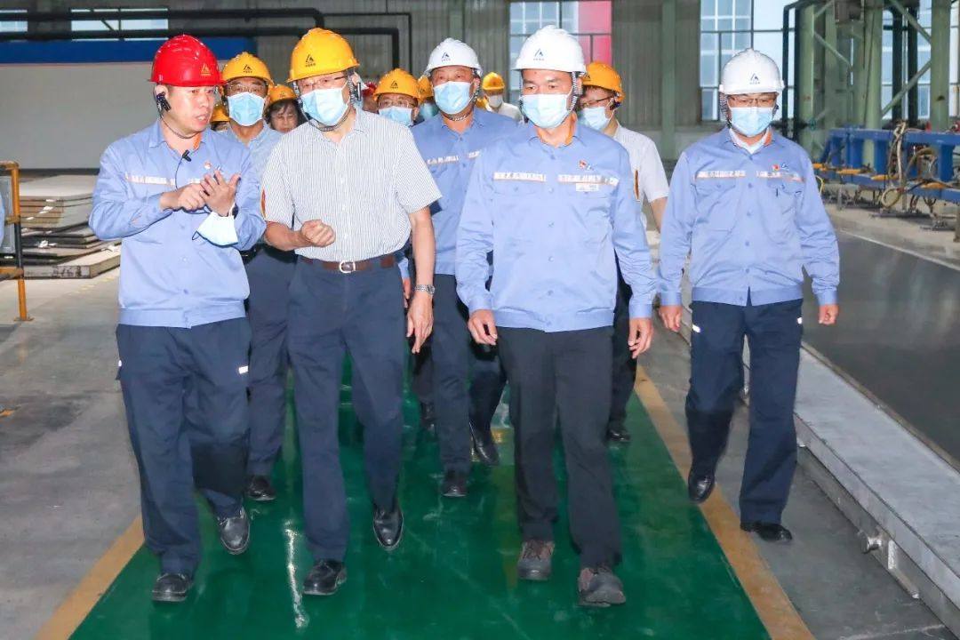 黑龙江省委常委、哈尔滨市委书记王兆力到东轻调研