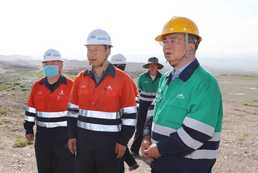金川集团总经理李尚勇前往三矿区石英石采场安全检查