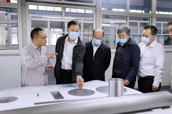 範巍副總經理陪同中央第六生態環境保護督察組到中色東方同步開展環保調研