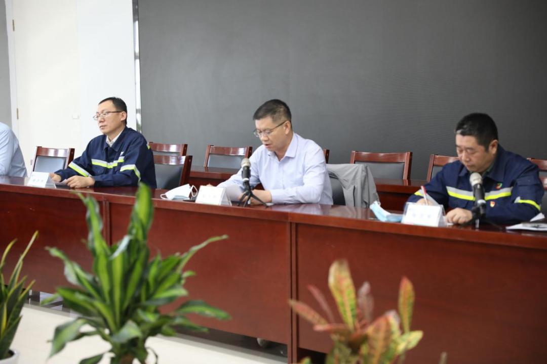 宁东铝业召开干部会议
