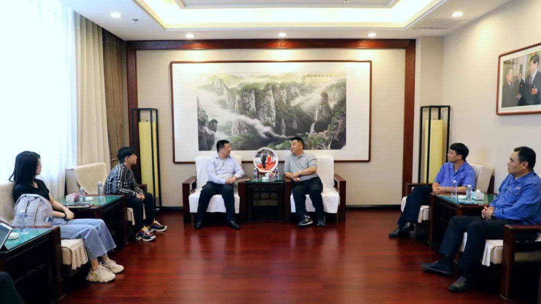 宏躍集團於洪董事長會見江蘇匯鴻國際集團中天控股有限公司總經理徐非一行