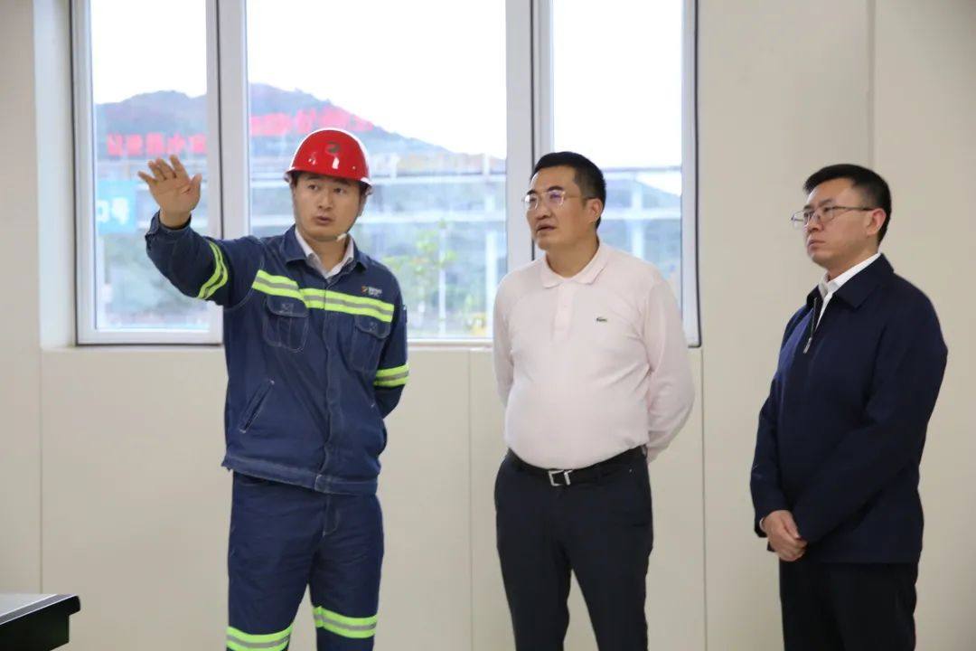 新华社贵州分社社长一行到国家电投遵义公司调研