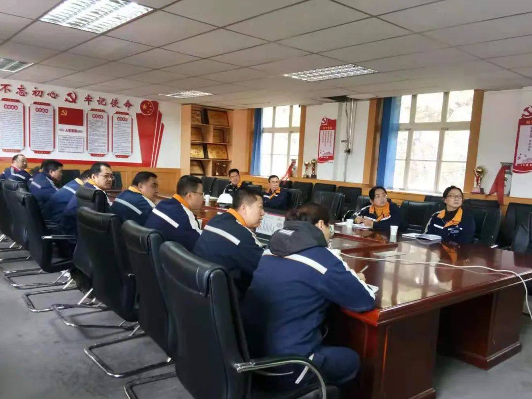 西北铝挤压制造部召开月度生产经营成本分析会