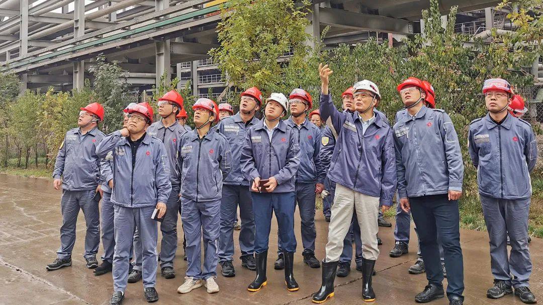 刘永行检查指导东方希望灵石铝业