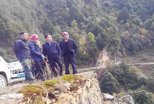 九龙县县长方和俊率队赴公司中咀铜矿检查指导森林草原防灭火和安全生产工作
