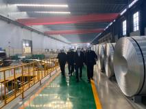 三门峡市陕州区委常委、副区长樊卫星带队到大周产业集聚区参观考察