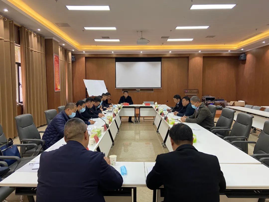 三门峡市陕州区委常委、副区长樊卫星带队到大周产业集聚区参观考察