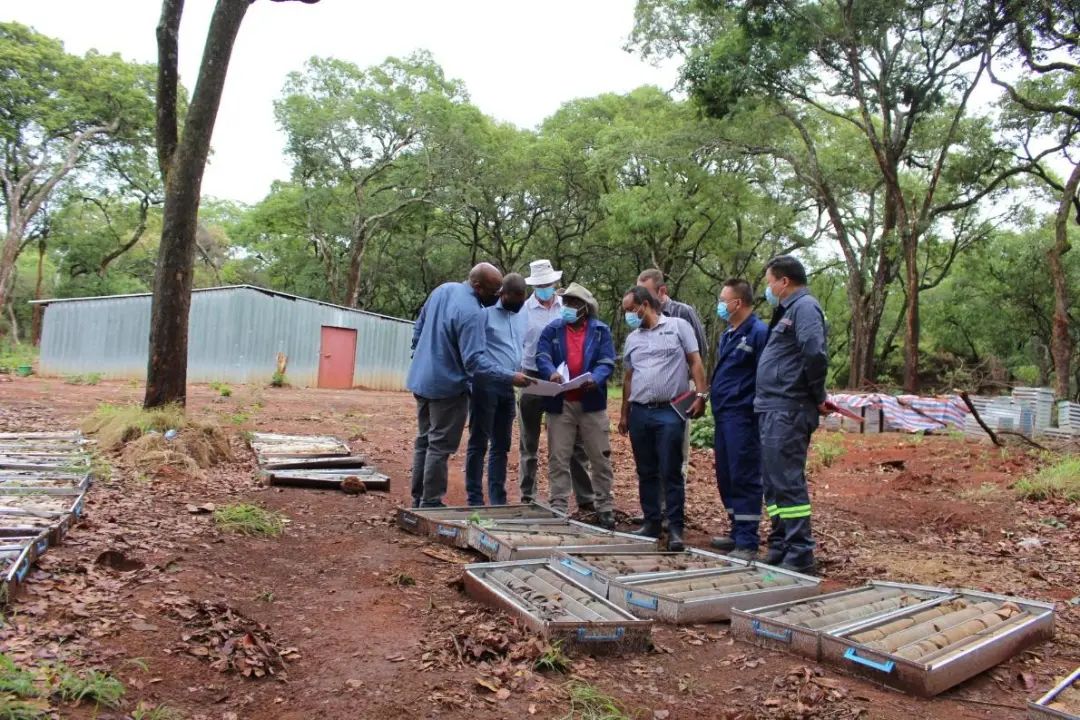 非洲彩虹矿业公司到金森达公司鲁班巴项目调研