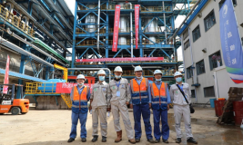洛阳钼业印尼华越镍钴湿法冶炼项目产出第一批合格品