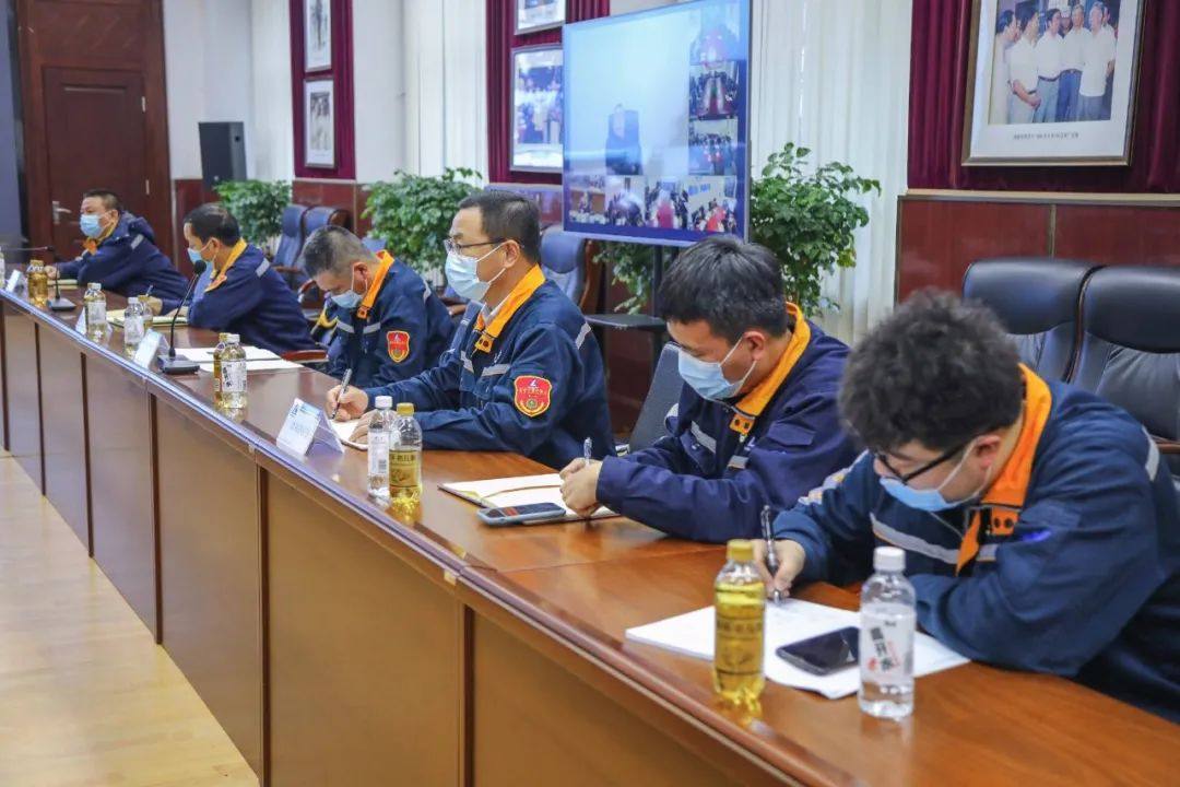 中铝东轻召开11月份经济活动分析会