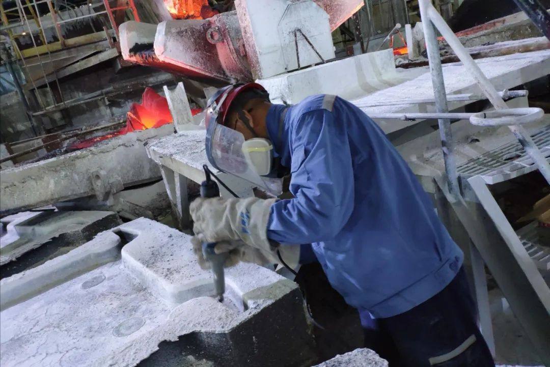 东南铜业精炼厂提前完成阳极铜产量任务目标