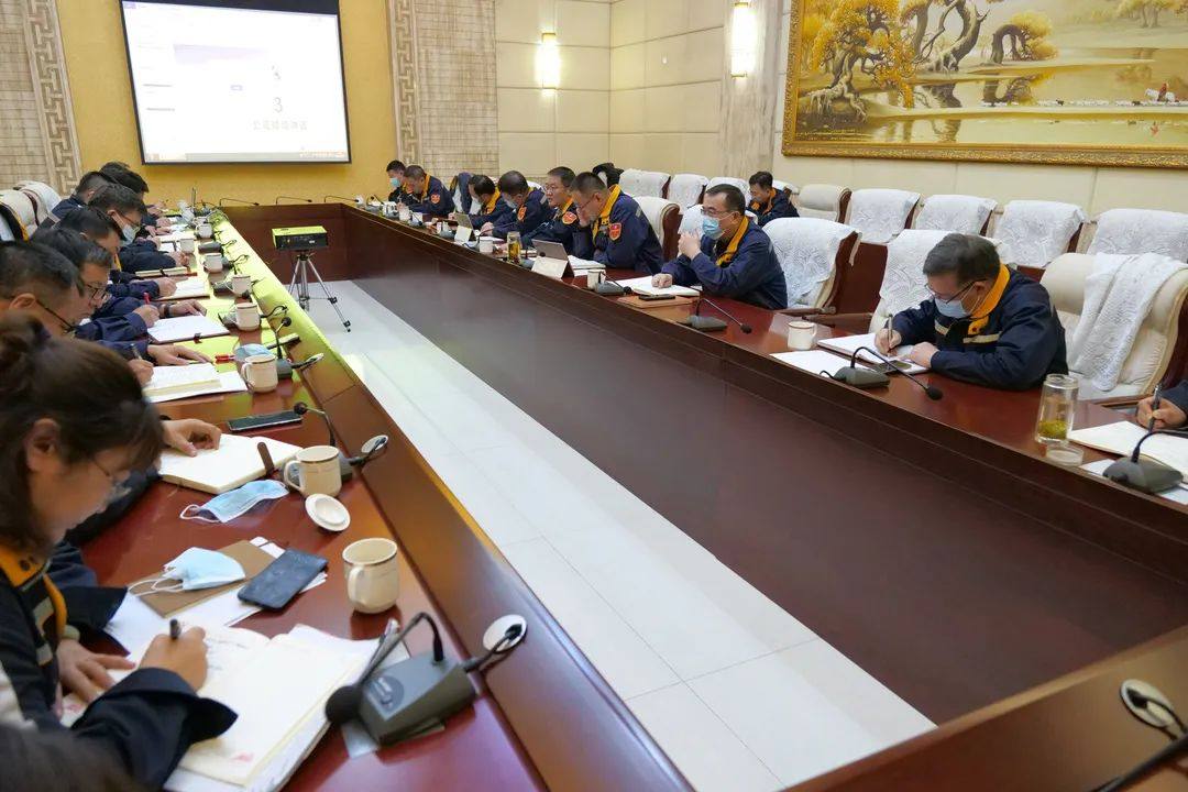 包头铝业召开经济活动分析和经营管理例会