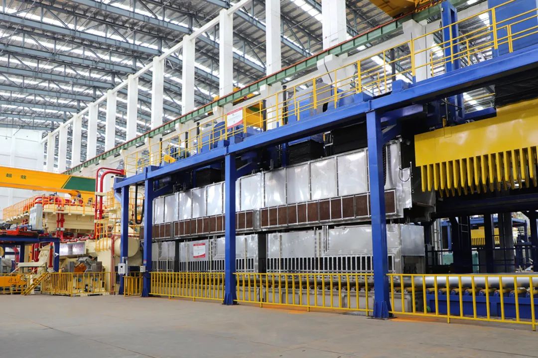 鳳鋁鋁業12500T超大型擠壓生產線正式投產
