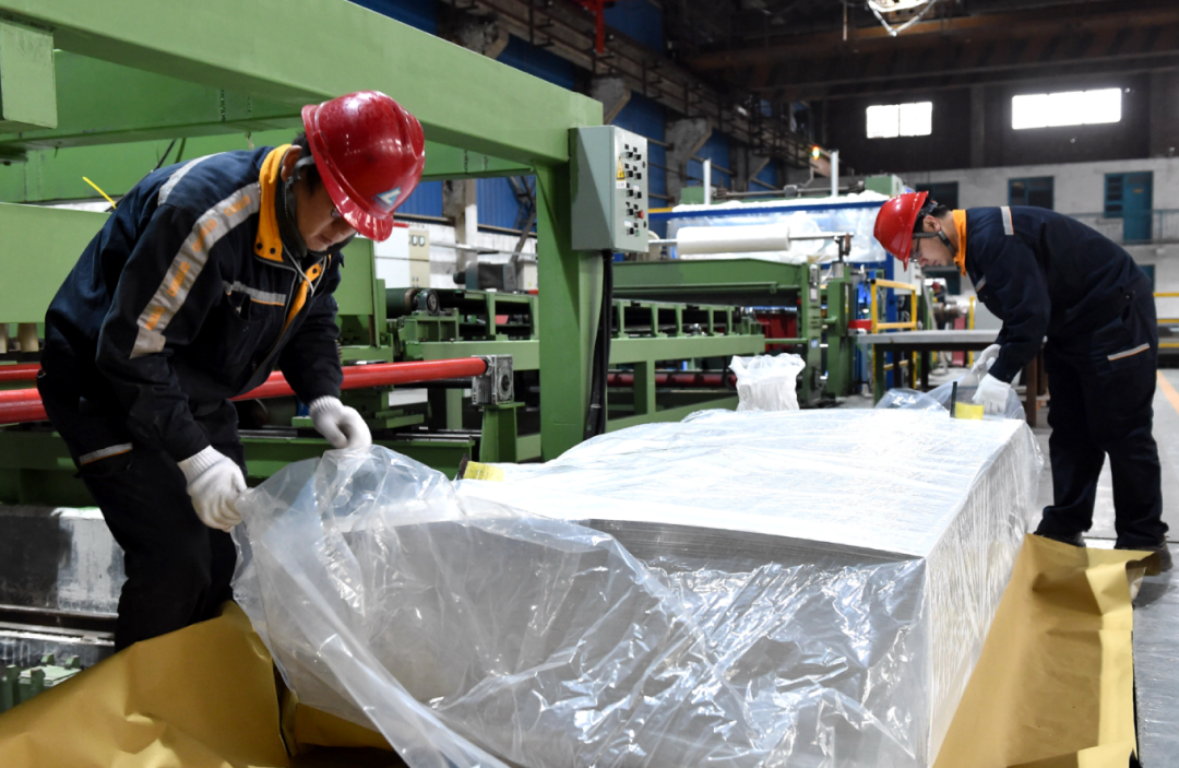 跑出發展“加速度”——西南鋁超額完成2021年生產經營任務紀實