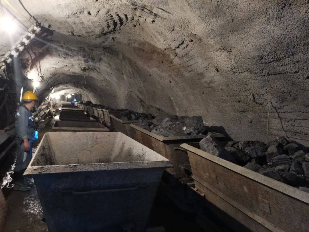 华锡集团箭猪坡公司圆满完成年度产量任务
