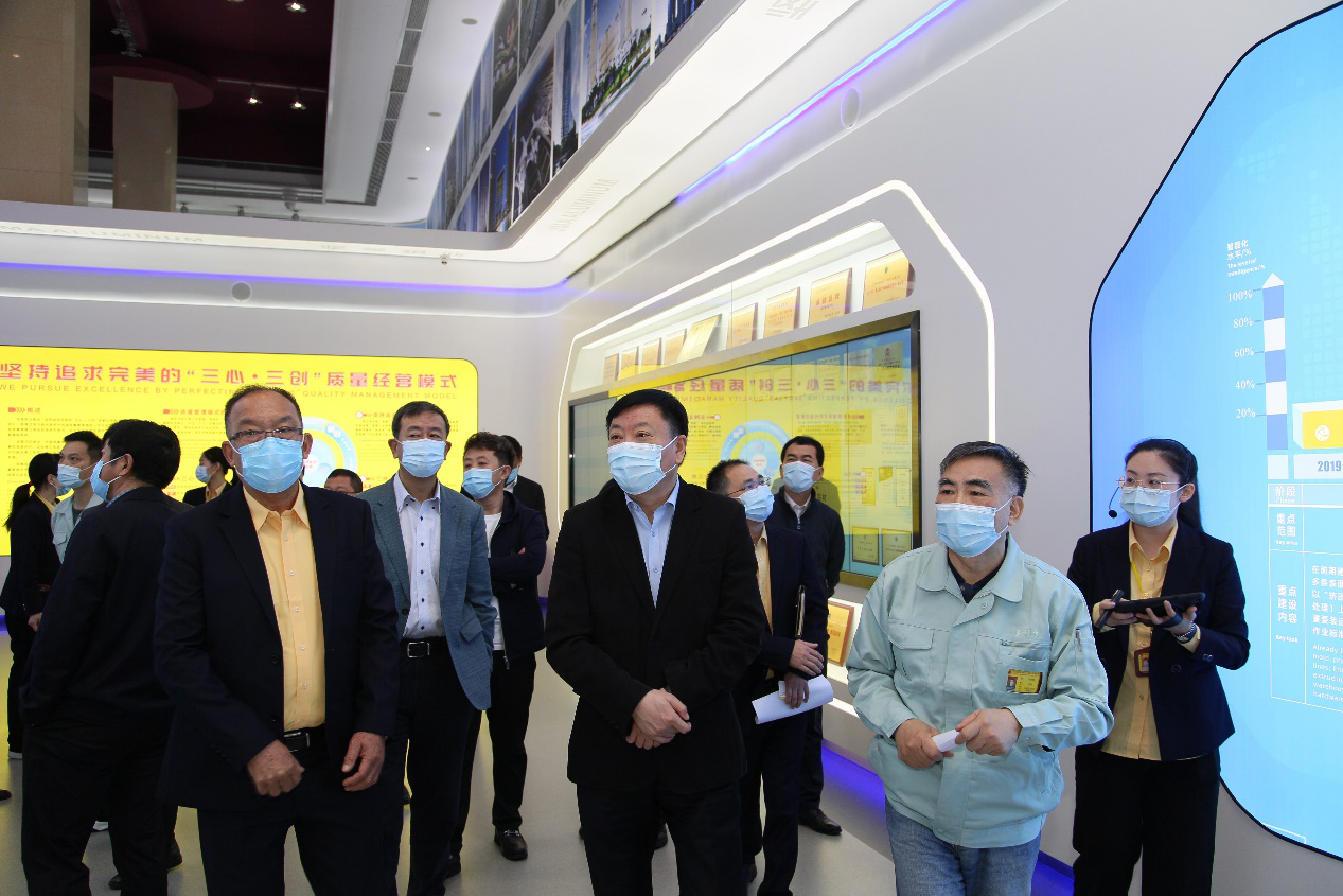 长春市委常委、常务副市长王海英一行莅临坚美考察